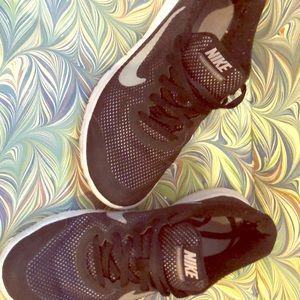 Nike Flex Experience RN 4